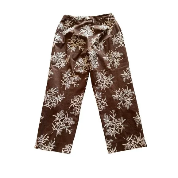 Jones of New York Signature Brown with White Floral Embroidery Pedal Pusher - Picture 3 of 5
